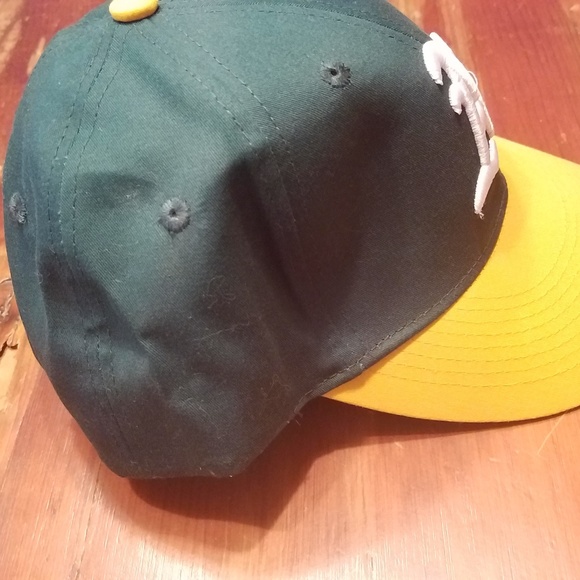 🌺 A's Hat NWOT - Picture 4 of 4